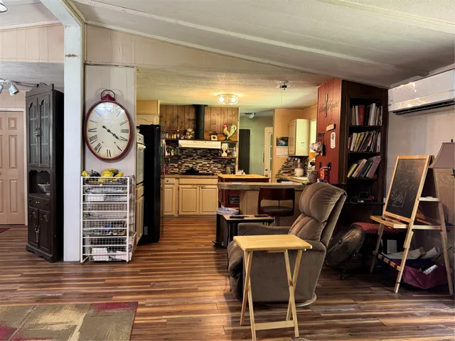 $214,500 | 2183 Farm To Market 3283 Hallettsville Tx 77964, Hallettsville, TX 77964