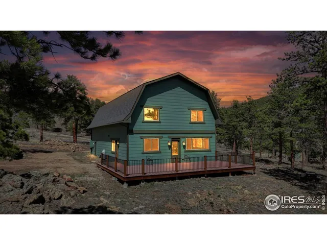 $884,900 | 598 Taylor Road, Lyons, CO 80540
