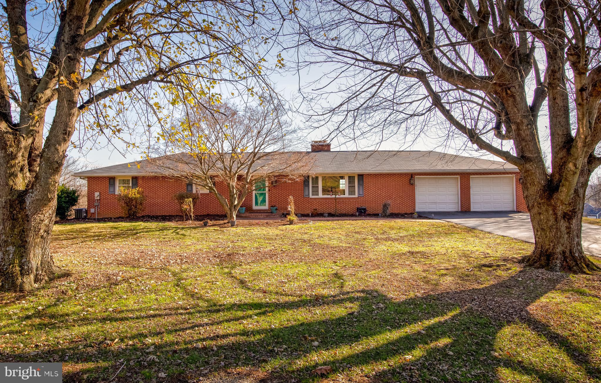 8 Weaver Meadows Rd.