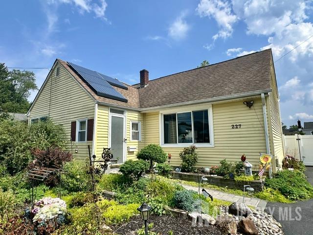 227 Old Stage Road Spotswood, NJ 08884 - Photo 3 of 39 Gallery Image 3