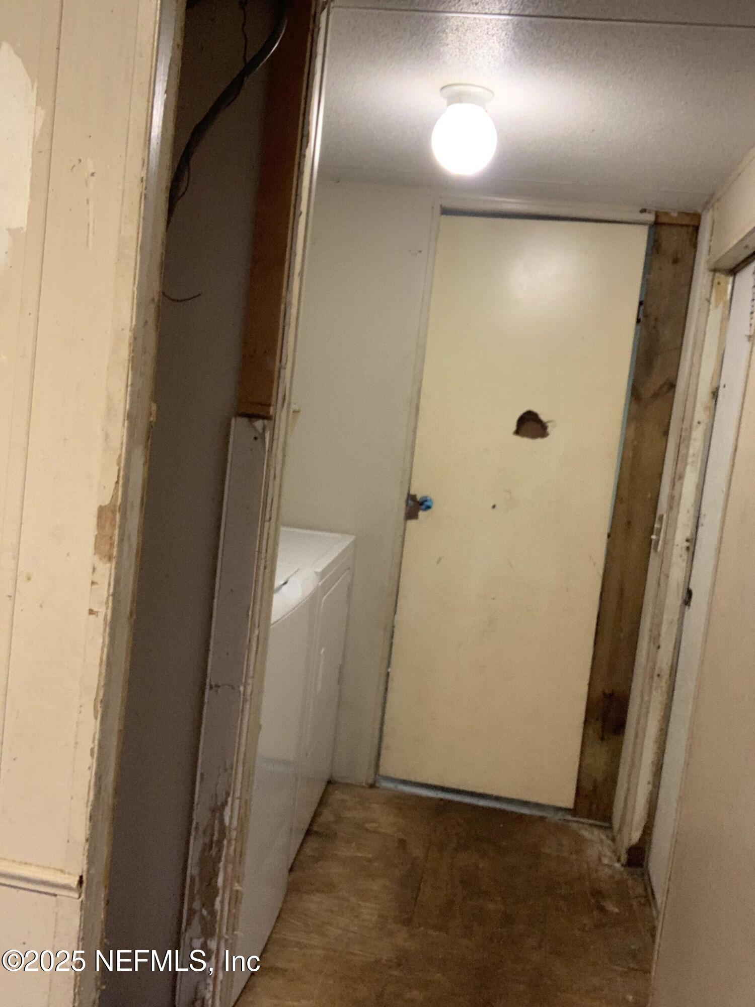 10017 Factory Avenue Hampton, FL 32044 - Photo 8 of 11 a view of small space