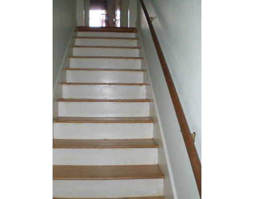 25 Hunnewell Road Worcester, MA 01606 - Photo 5 of 8 Gallery Image 5