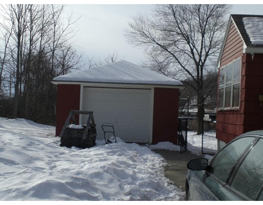 25 Hunnewell Road Worcester, MA 01606 - Photo 6 of 8 Gallery Image 6