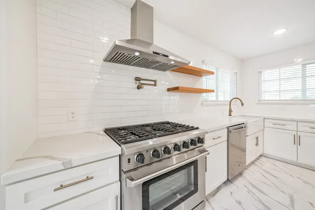 $299,999 | 10503 Windriver Drive, Houston, TX 77070