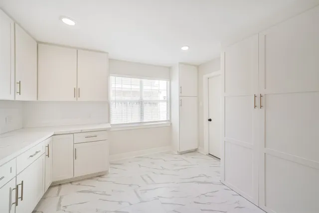 $299,999 | 10503 Windriver Drive, Houston, TX 77070