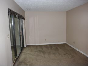 9024 South Pointe Ridge Lane, Unit 13 Bloomington, IN 47401 - Photo 3 of 3