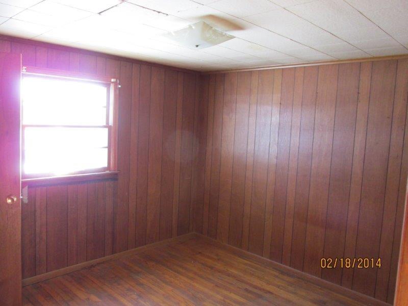 1238 Wheatland Road Buchanan, VA 24066 - Photo 4 of 7 IMG_1304