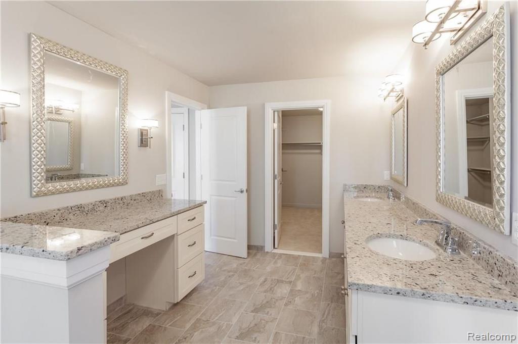 4213 Oak Arbor Crest Court Rochester, MI 48306 - Photo 18 of 30