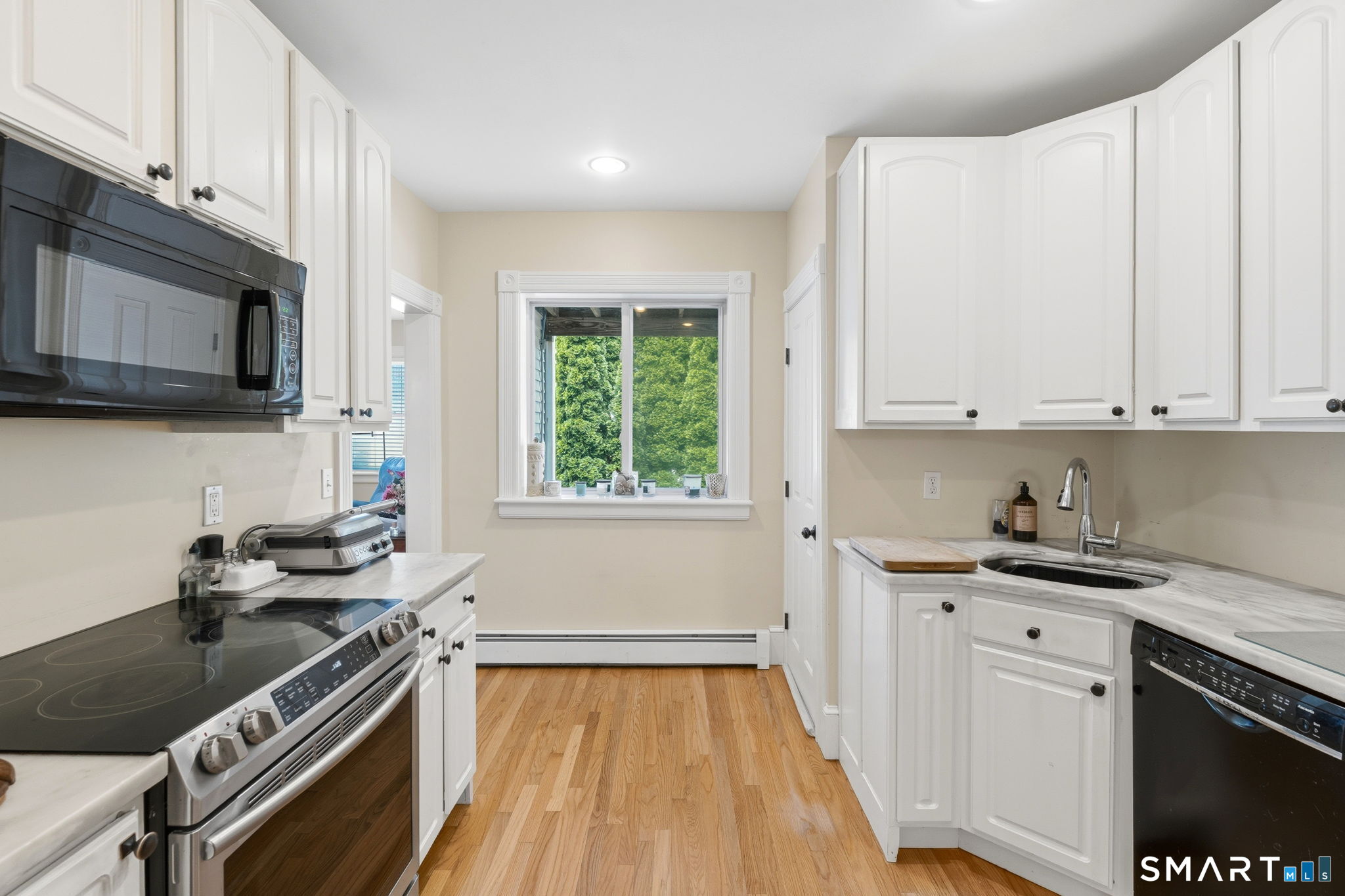 68 School Street Groton, CT 06340 - Photo 38 of 40