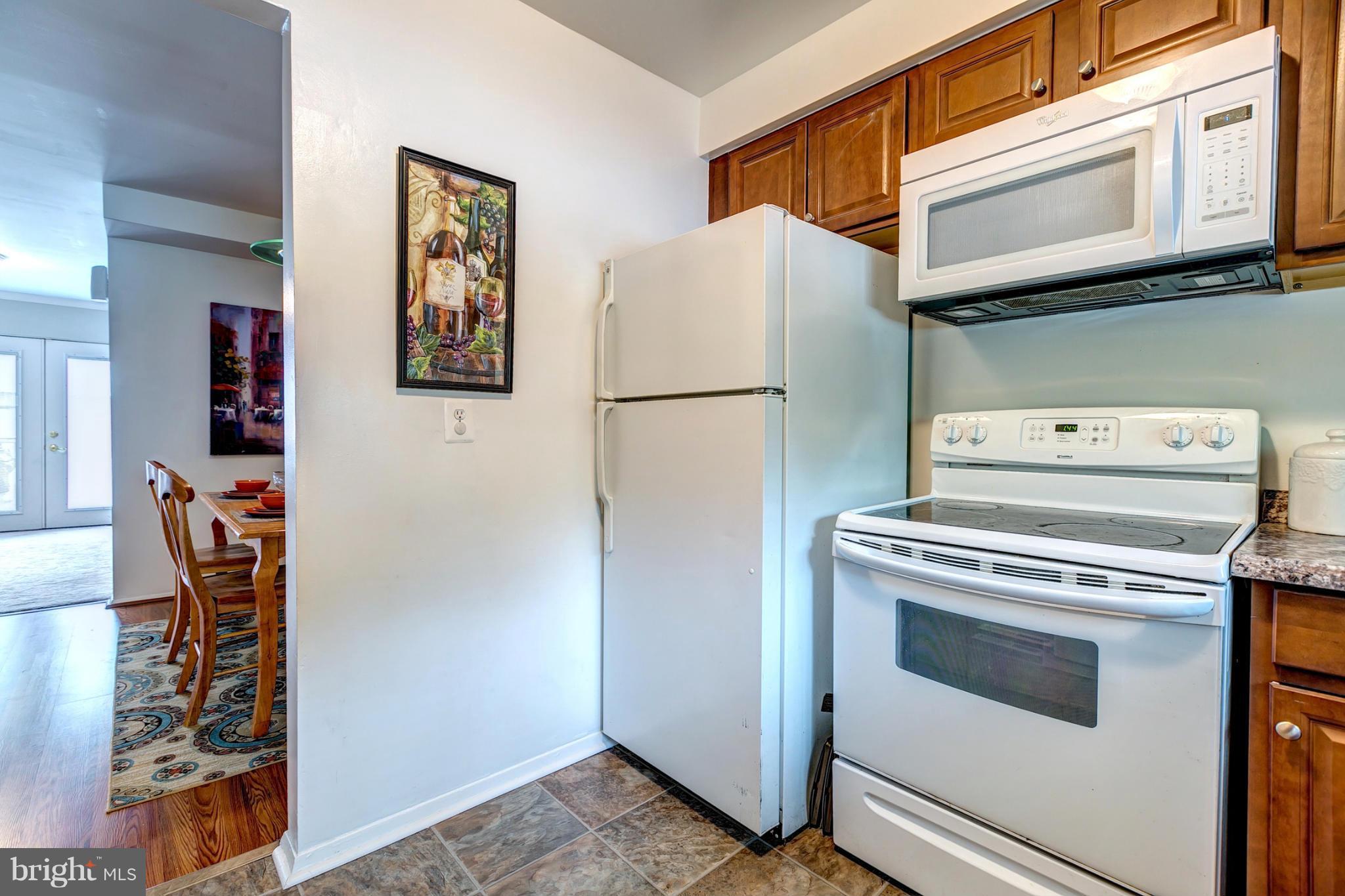4257 Cayuga Road Randallstown, MD 21133 - Photo 7 of 29 Fully Equipped Kitchen