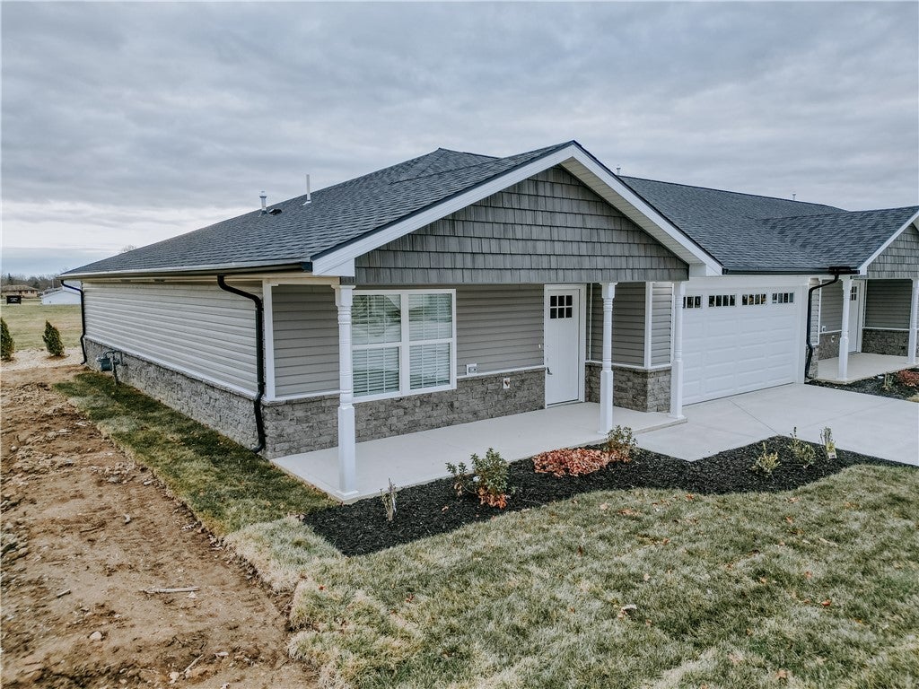 4534 West Ridgewood Road Springfield, OH 45503 - Photo 1 of 24 Gallery Image 1