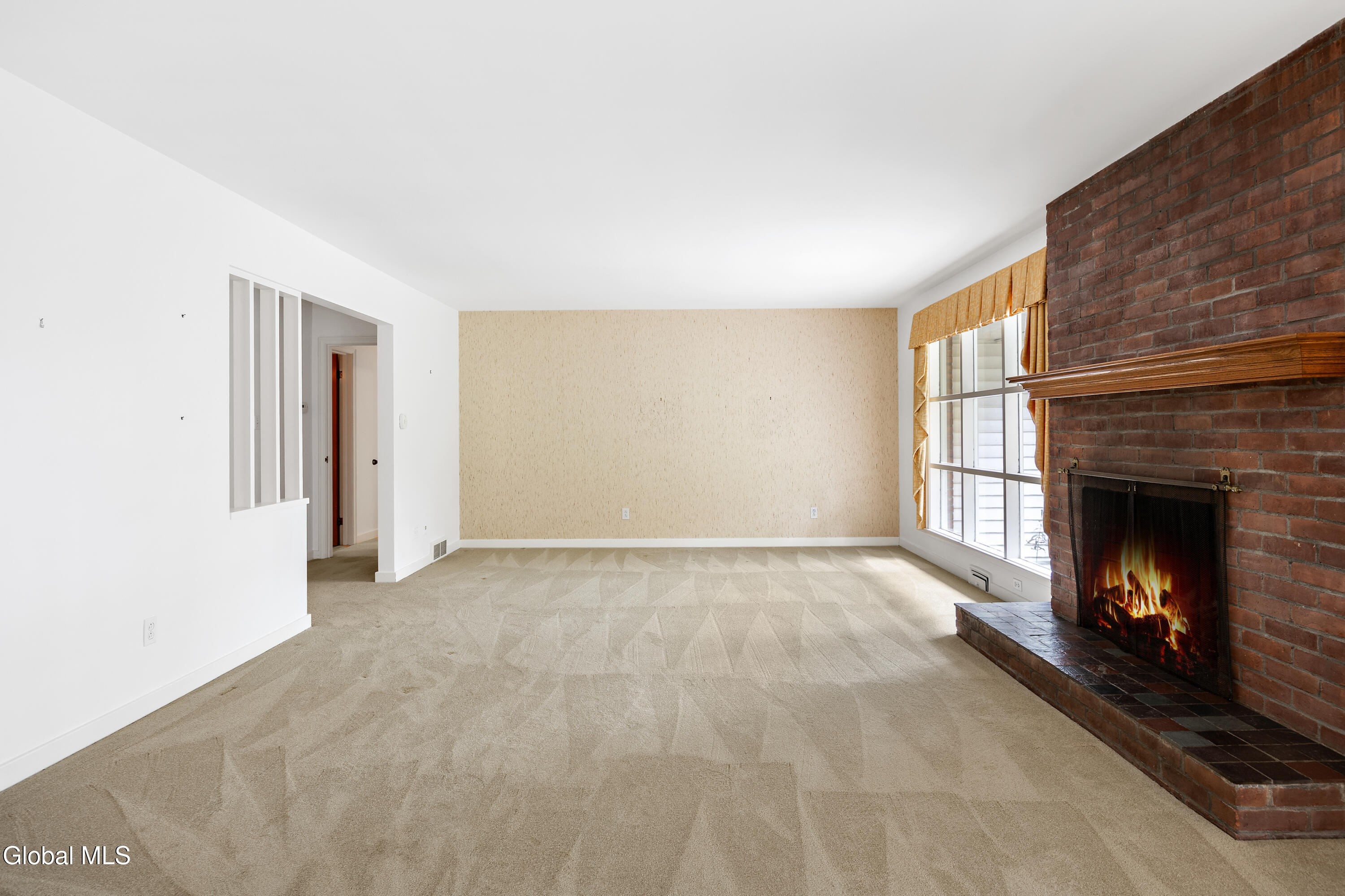 2472 Hilltop Road Niskayuna, NY 12309 - Photo 13 of 42 1 (15)