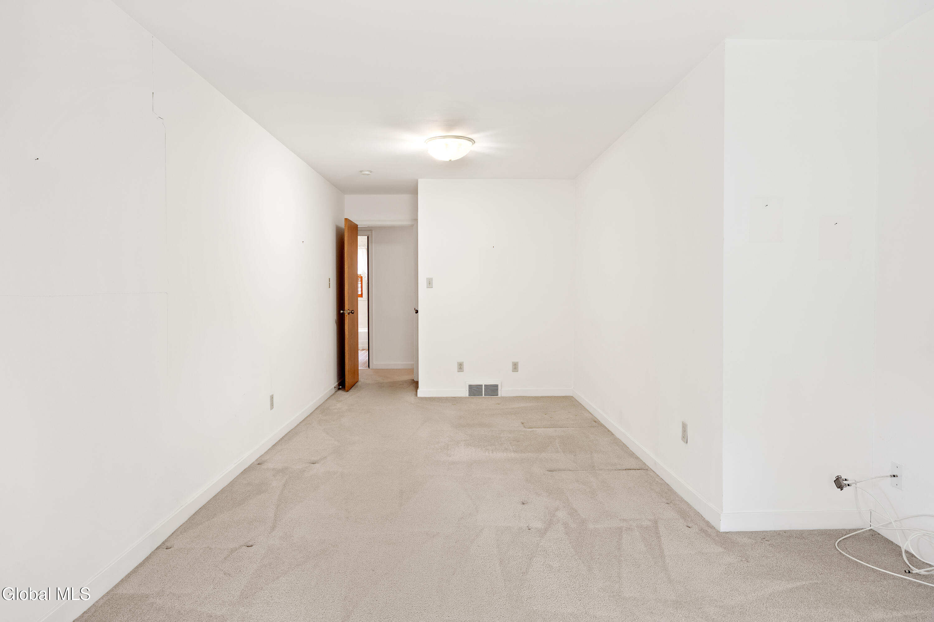 2472 Hilltop Road Niskayuna, NY 12309 - Photo 24 of 42 1 (25)