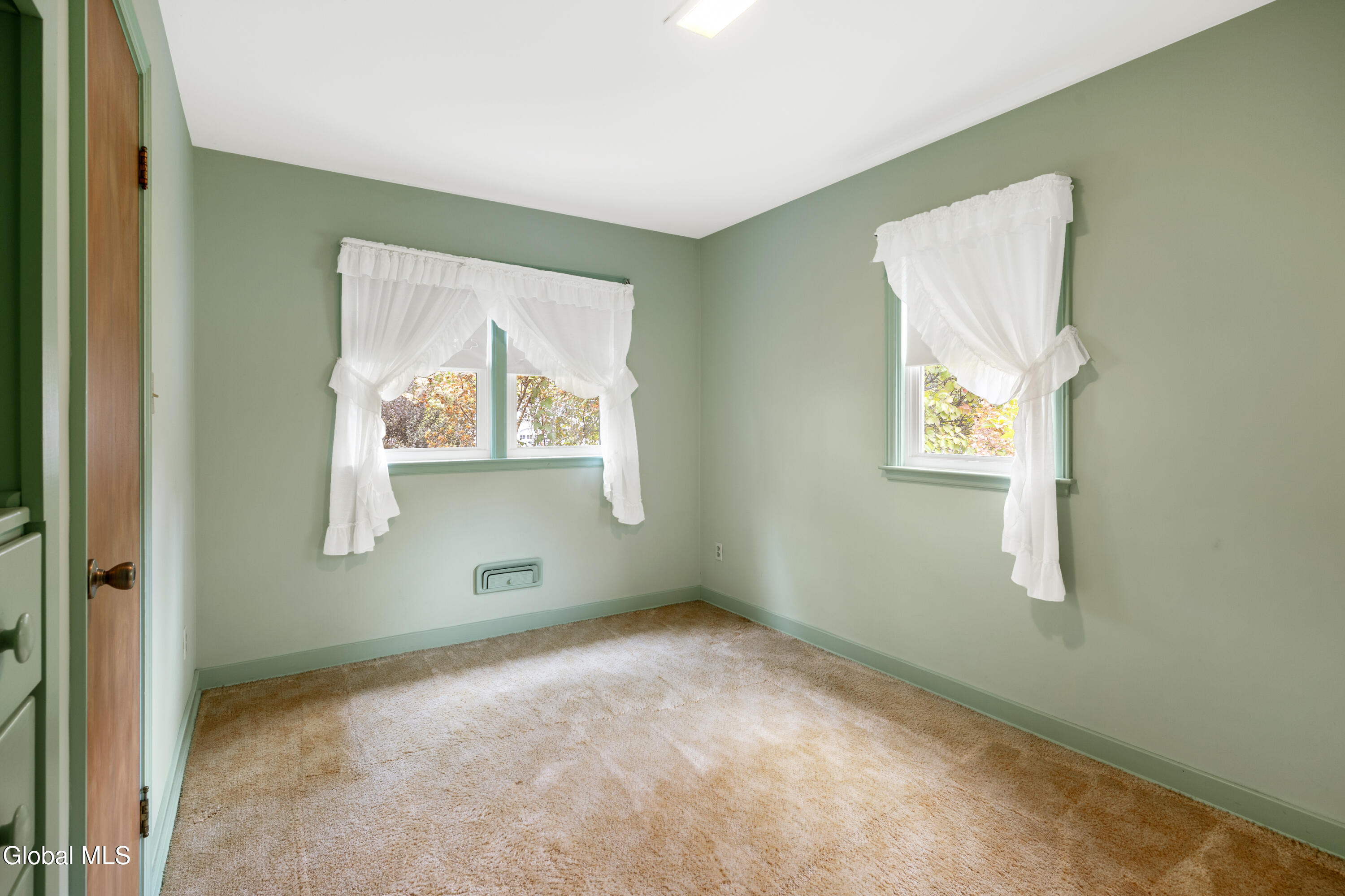 2472 Hilltop Road Niskayuna, NY 12309 - Photo 32 of 42 1 (33)