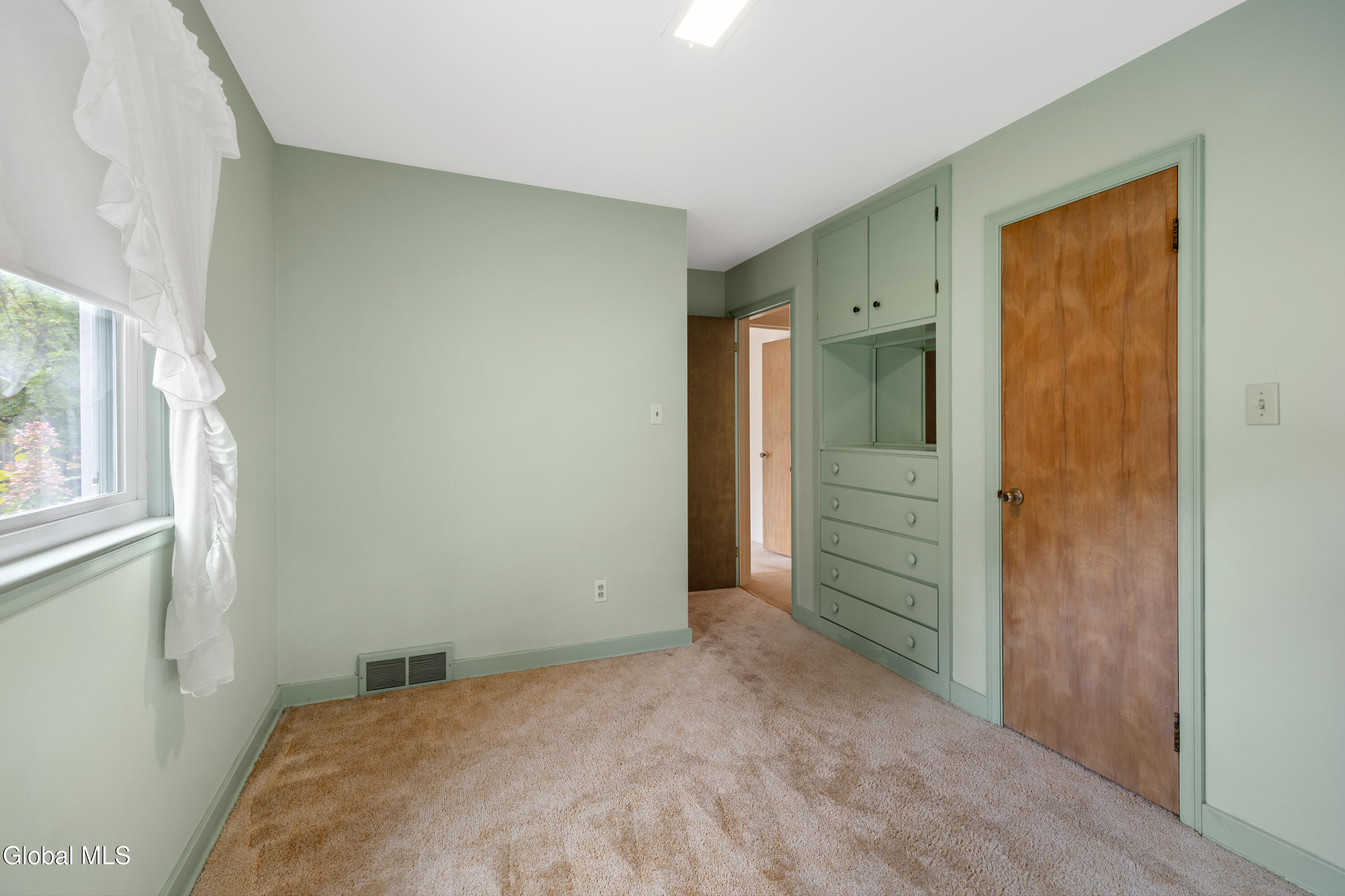 2472 Hilltop Road Niskayuna, NY 12309 - Photo 33 of 42 1 (34)