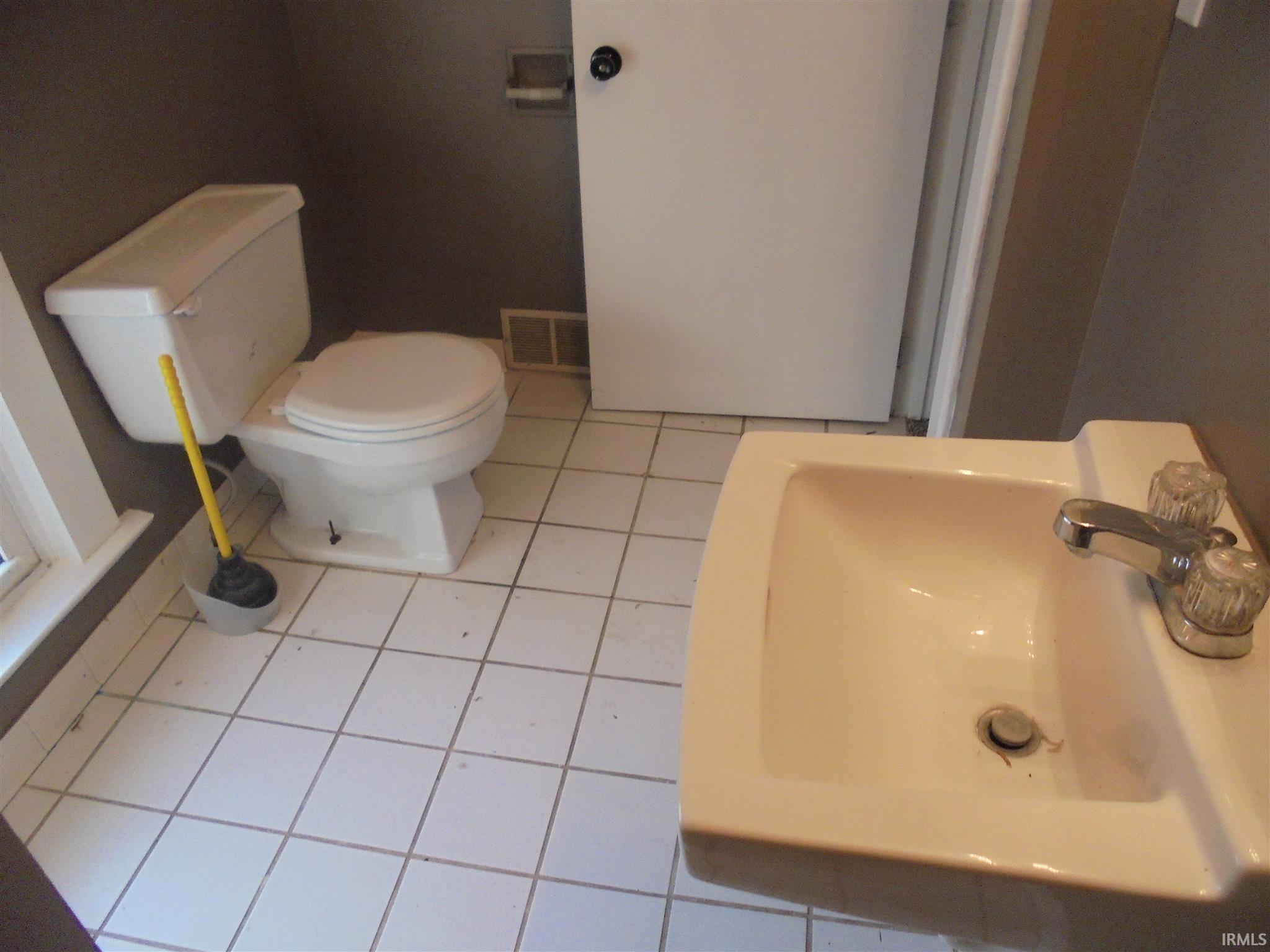 1709 Tecumseh Street Fort Wayne, IN 46805 - Photo 15 of 18