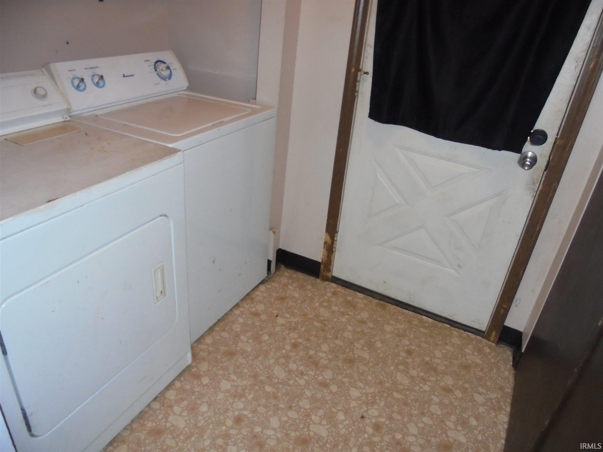 1709 Tecumseh Street Fort Wayne, IN 46805 - Photo 6 of 18