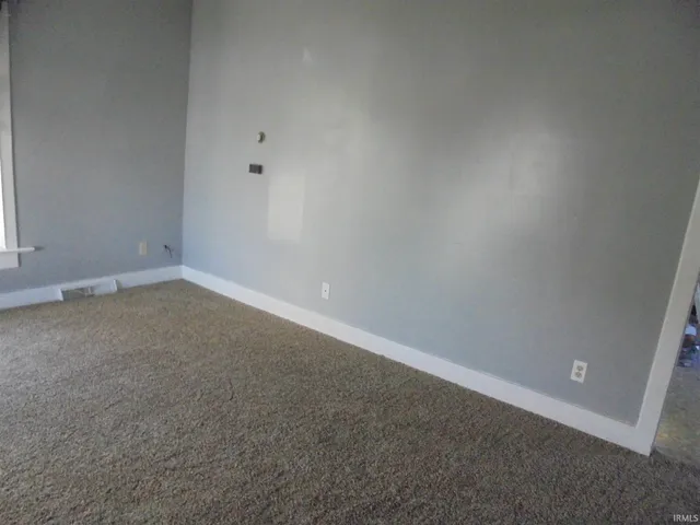 $1,200 | 1709 Tecumseh Street, Fort Wayne, IN 46805