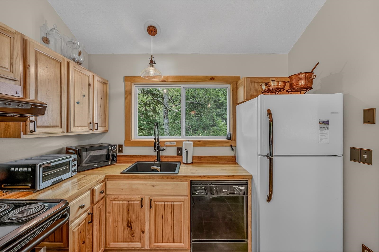 146 Bell Valley Road Campton, NH 03223 - Photo 6 of 47