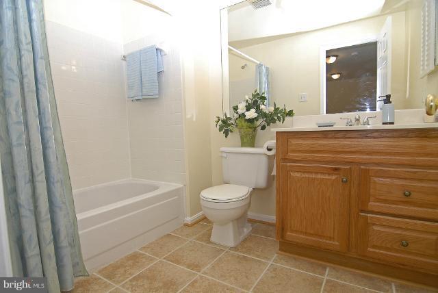 15102 Callohan Court Silver Spring, MD 20906 - Photo 10 of 29 Bath