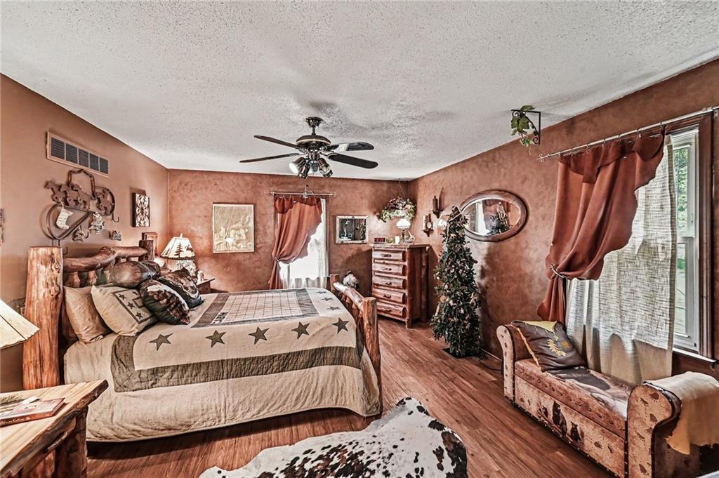 11760 Southwest State Rte Jj St. Joseph, MO 64504 - Photo 12 of 23