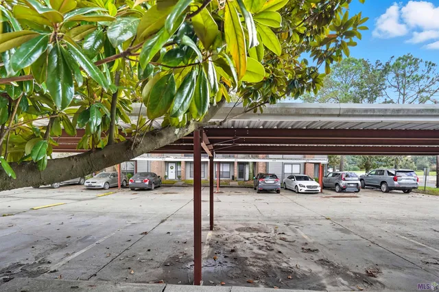 $299,000 | 155 46C Marilyn Drive, Unit 46C, Baton Rouge, LA 70815