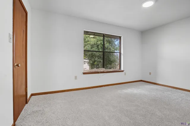 $299,000 | 155 46C Marilyn Drive, Unit 46C, Baton Rouge, LA 70815