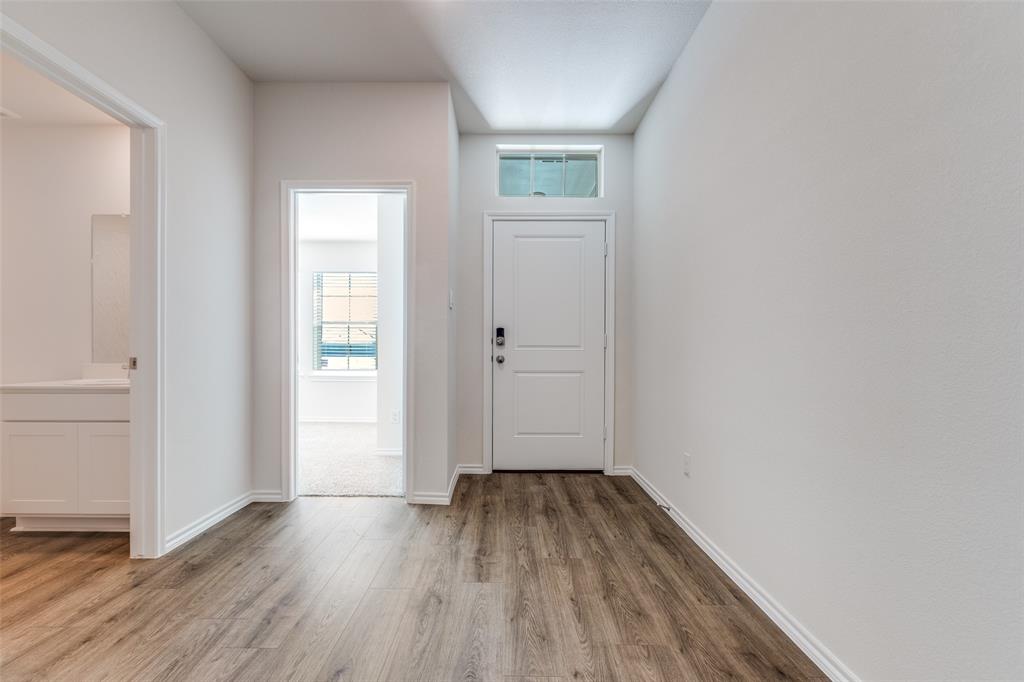 1640 Basalt Lane Celina, TX 75009 - Photo 3 of 25