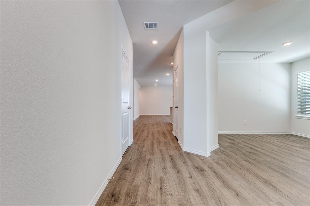 1640 Basalt Lane Celina, TX 75009 - Photo 4 of 25