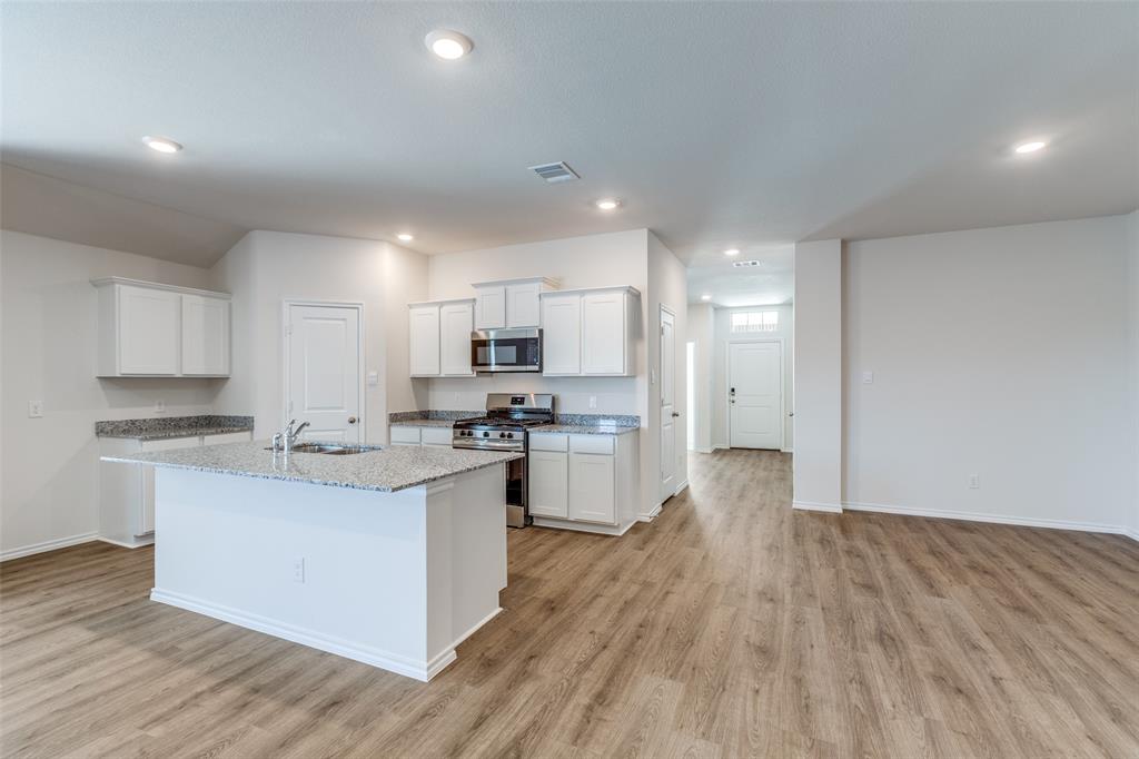 1640 Basalt Lane Celina, TX 75009 - Photo 9 of 25