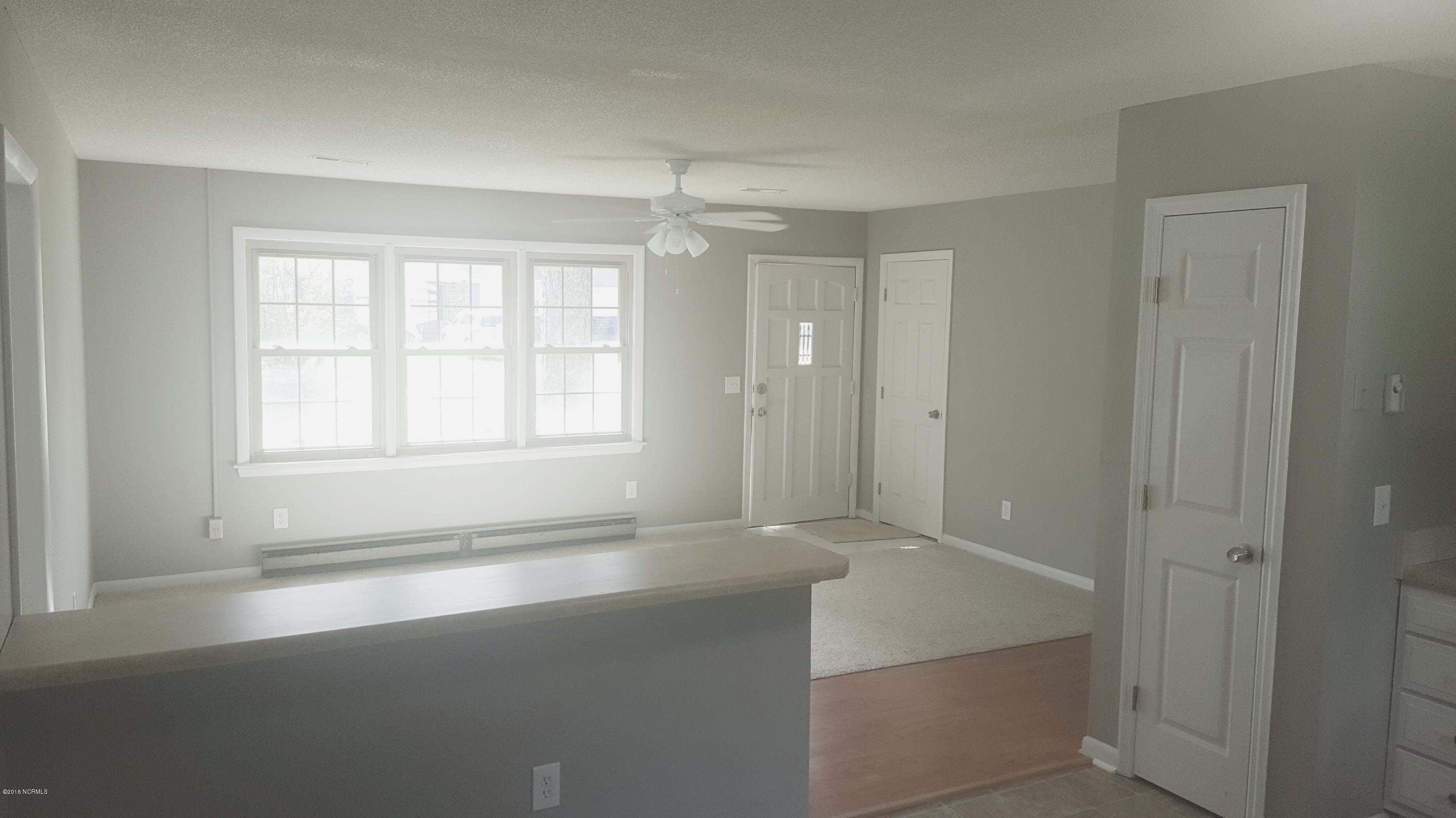 517 Governors Road Wilmington, NC 28411 - Photo 2 of 10 20160810_084335