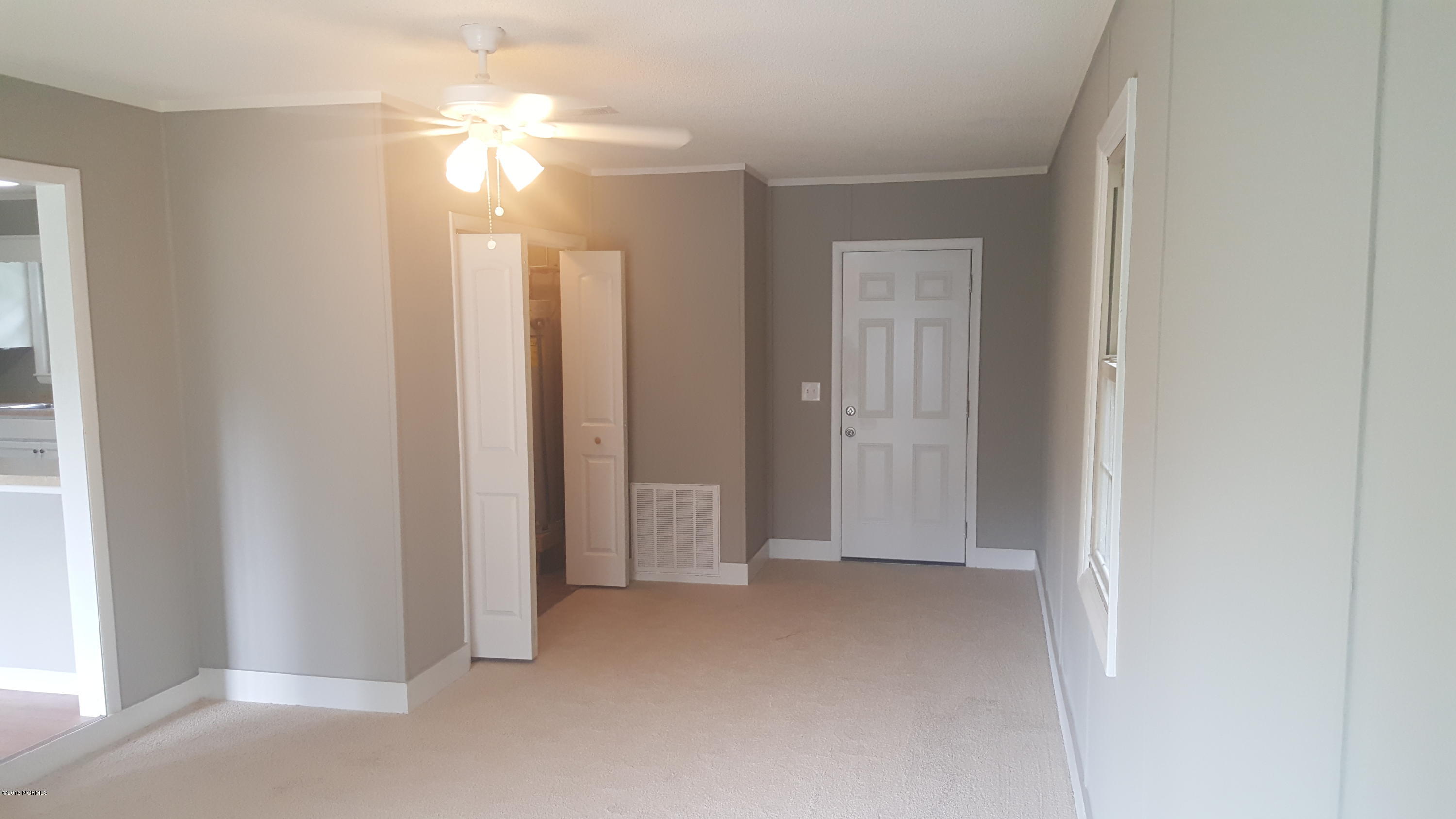517 Governors Road Wilmington, NC 28411 - Photo 6 of 10 20160809_103811