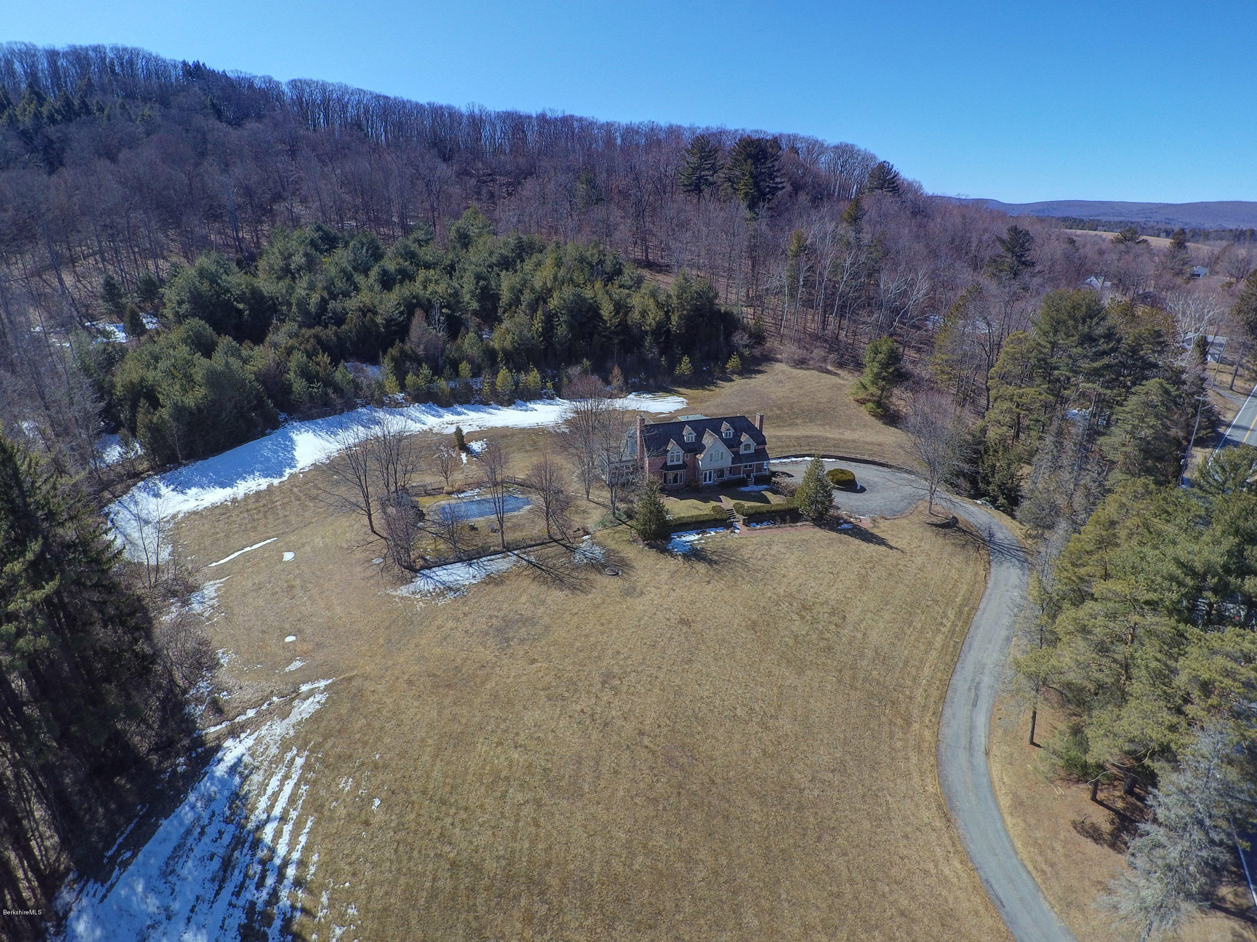 173 South Mountain Road Pittsfield, MA 01201 - Photo 44 of 52 717