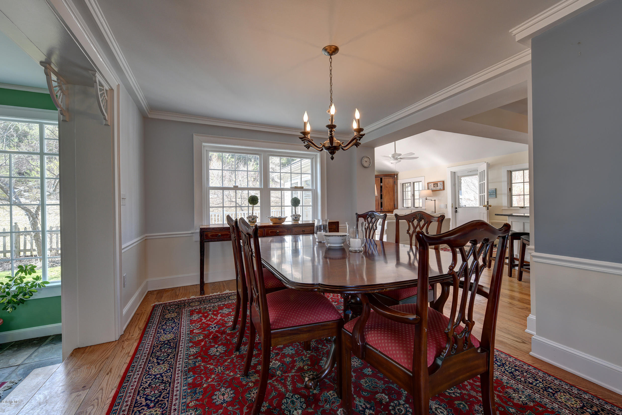173 South Mountain Road Pittsfield, MA 01201 - Photo 7 of 52 9-Dining Room