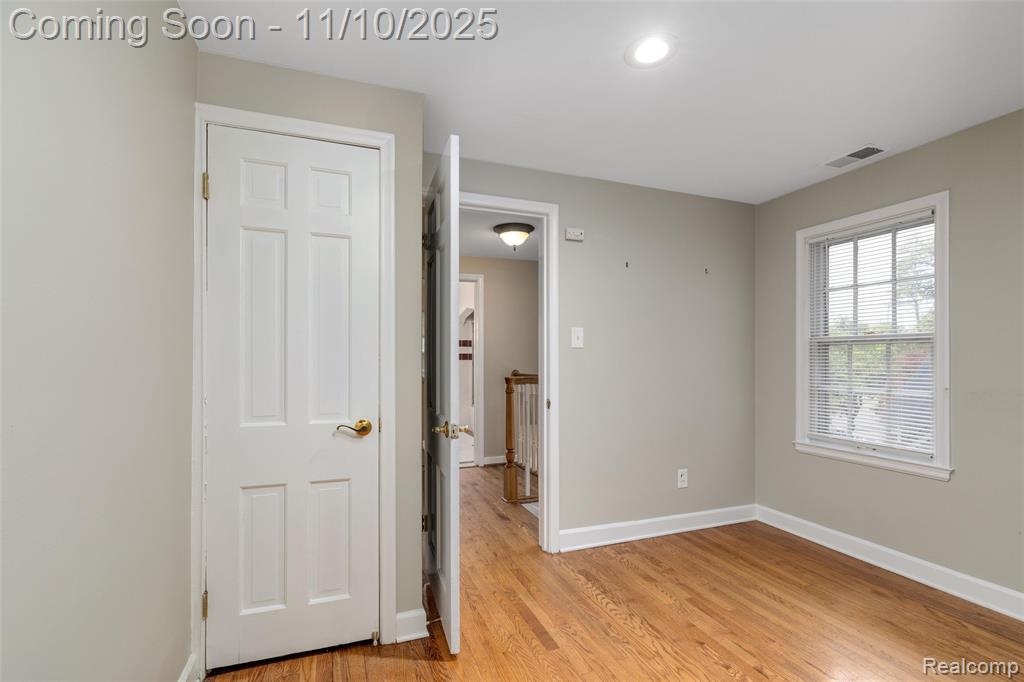 20727 Marter Road Grosse Pointe Woods, MI 48236 - Photo 17 of 29