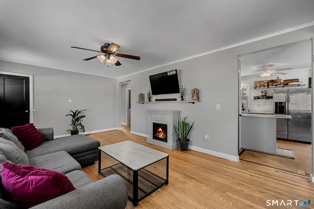 $299,900 | 35 Sunrise Drive, Vernon, CT 06066