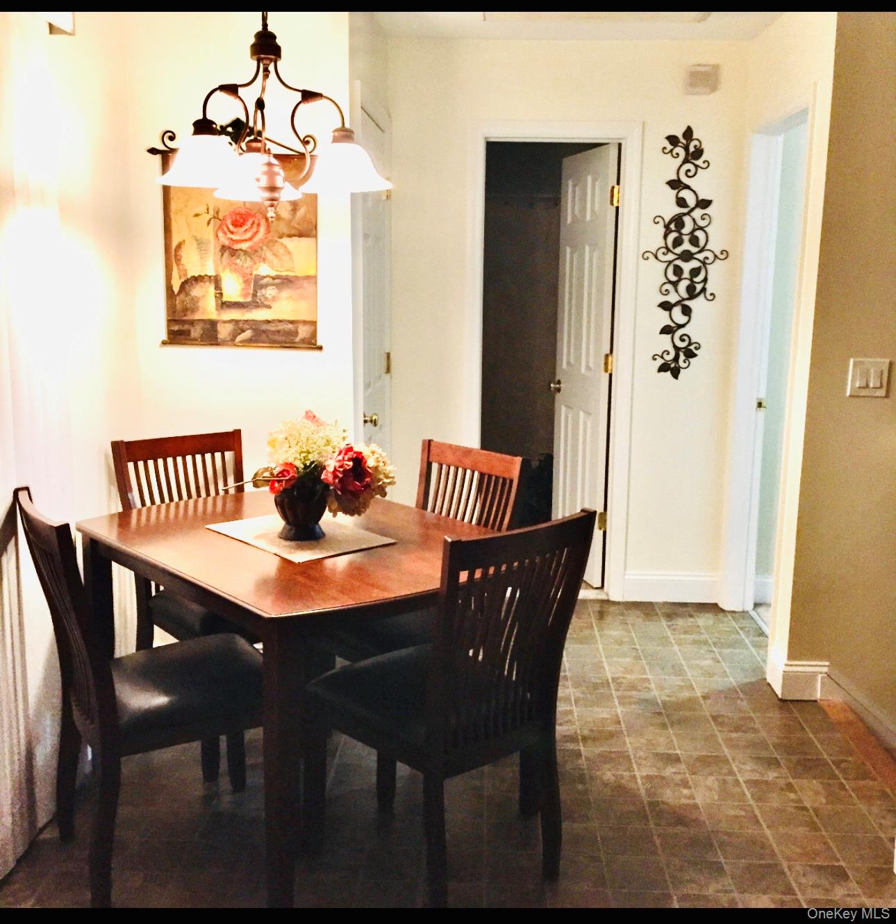 2 Bridle Path Road, Unit UPPR Smithtown, NY 11787 - Photo 6 of 8