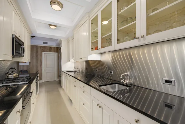 $599,000 | 1448 North Lake Shore Drive, Unit 9A, Chicago, IL 60610