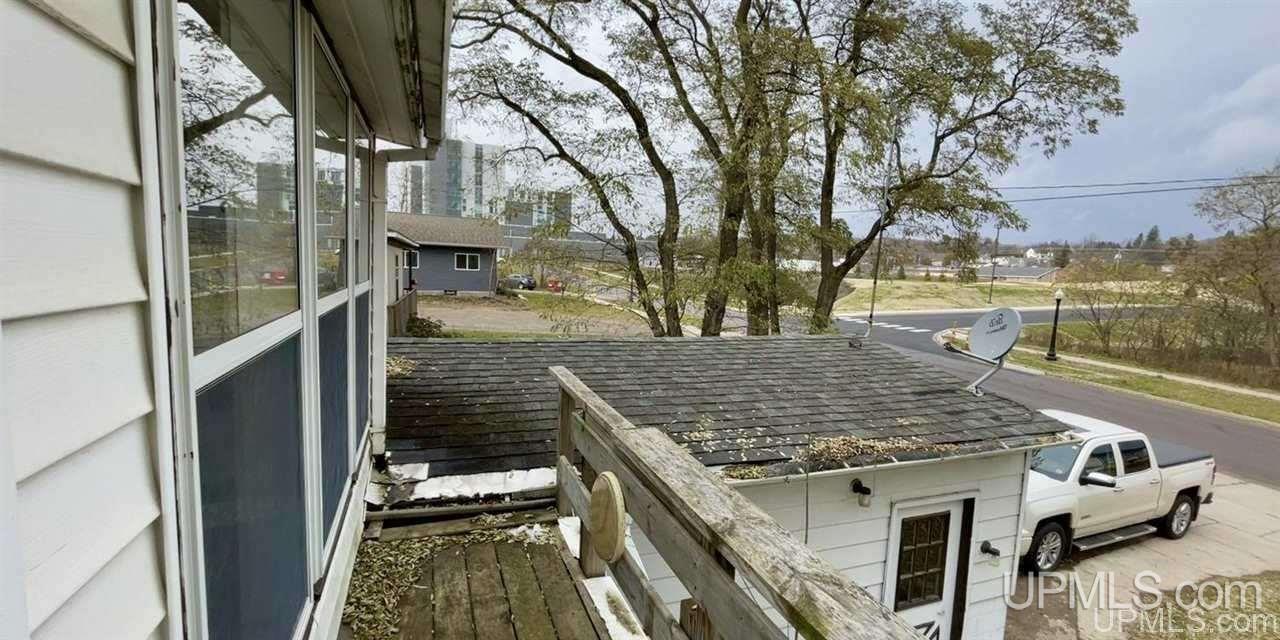 605 West Spring Street Marquette, MI 49855 - Photo 4 of 25