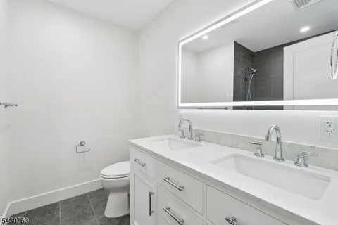$1,549,000 | 72 East Cedar Street, Livingston, NJ 07039