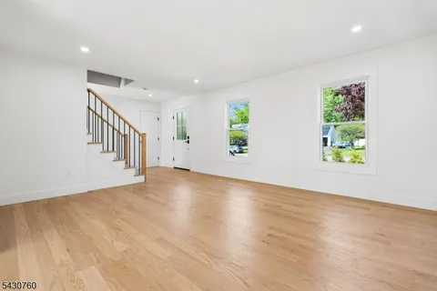 $1,549,000 | 72 East Cedar Street, Livingston, NJ 07039