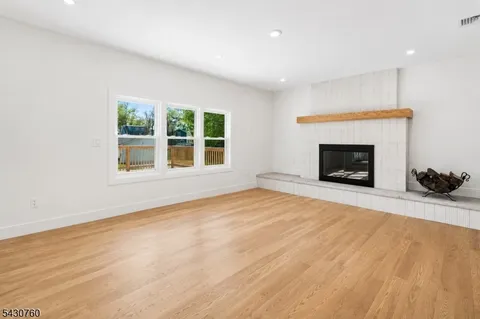 $1,549,000 | 72 East Cedar Street, Livingston, NJ 07039