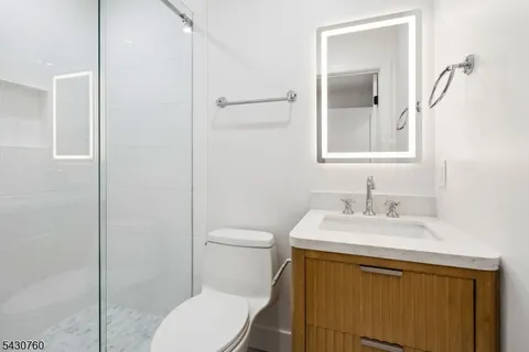 $1,549,000 | 72 East Cedar Street, Livingston, NJ 07039
