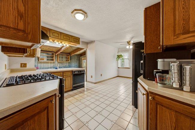 741 Echo Valley Road Salinas, CA 93907 - Photo 8 of 22