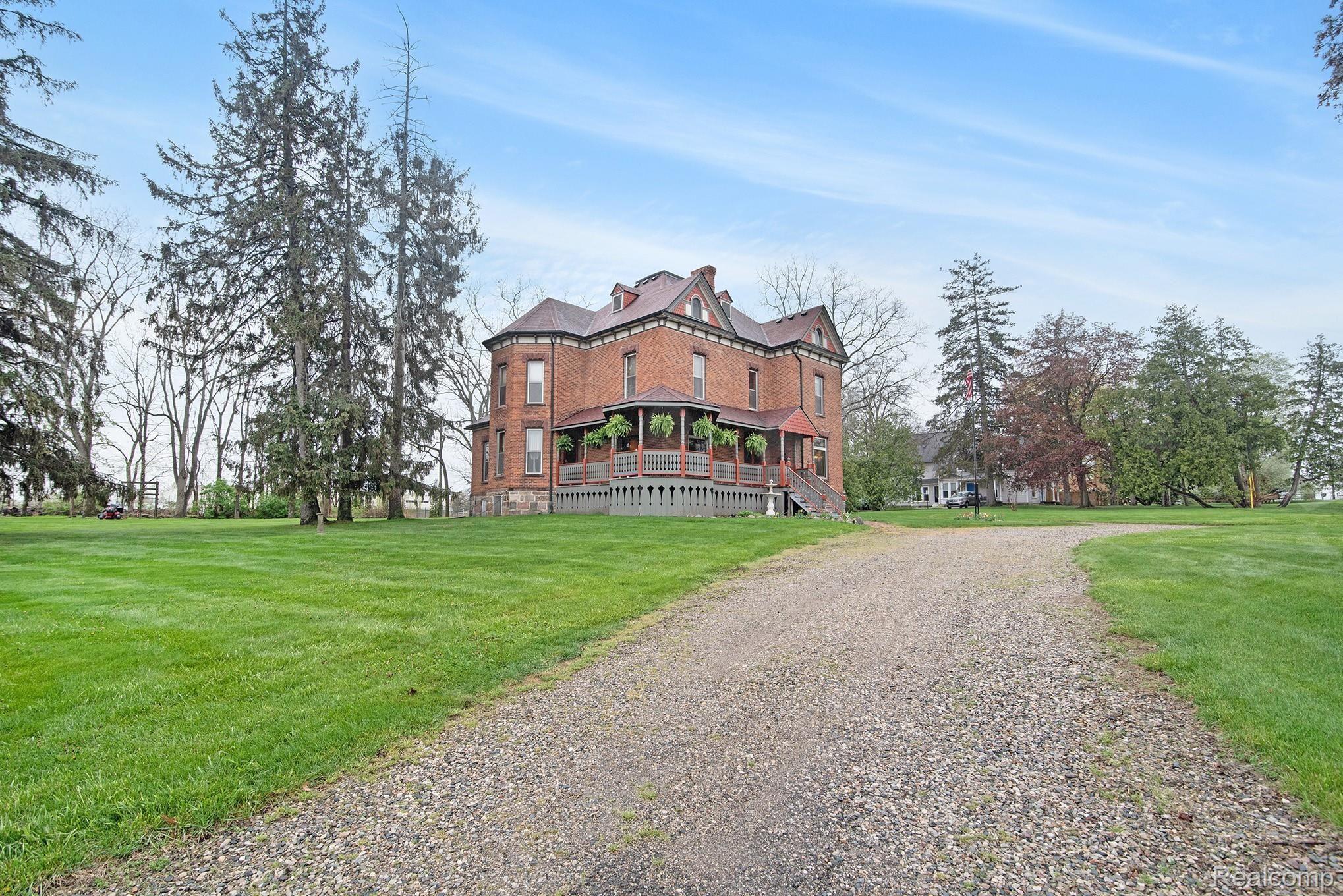 205 Mason Road Howell, MI 48843 - Photo 4 of 38 DSC_1616.jpg