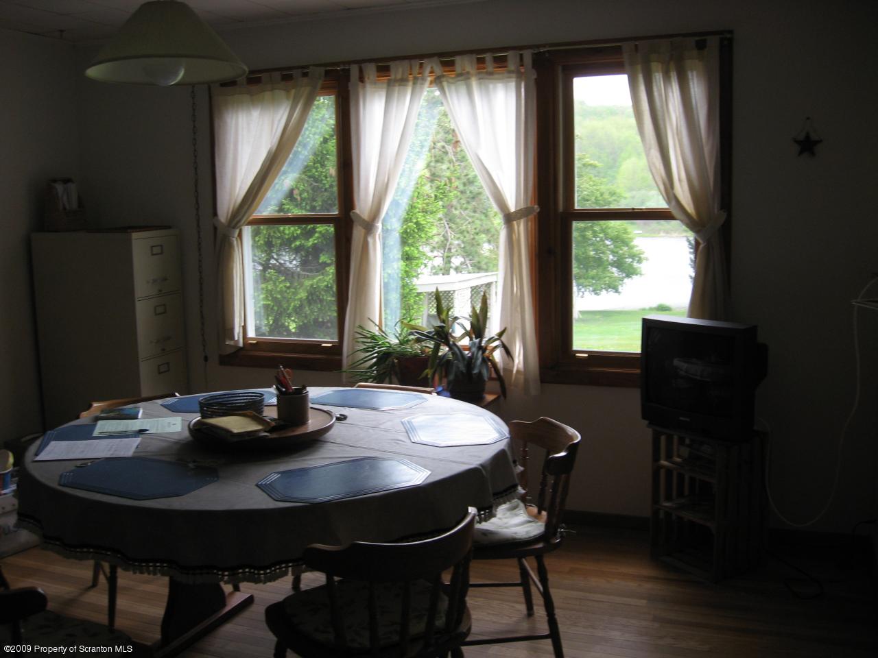 162 Lake Raylean Road Montrose, PA 18801 - Photo 8 of 19 Gallery Image 8