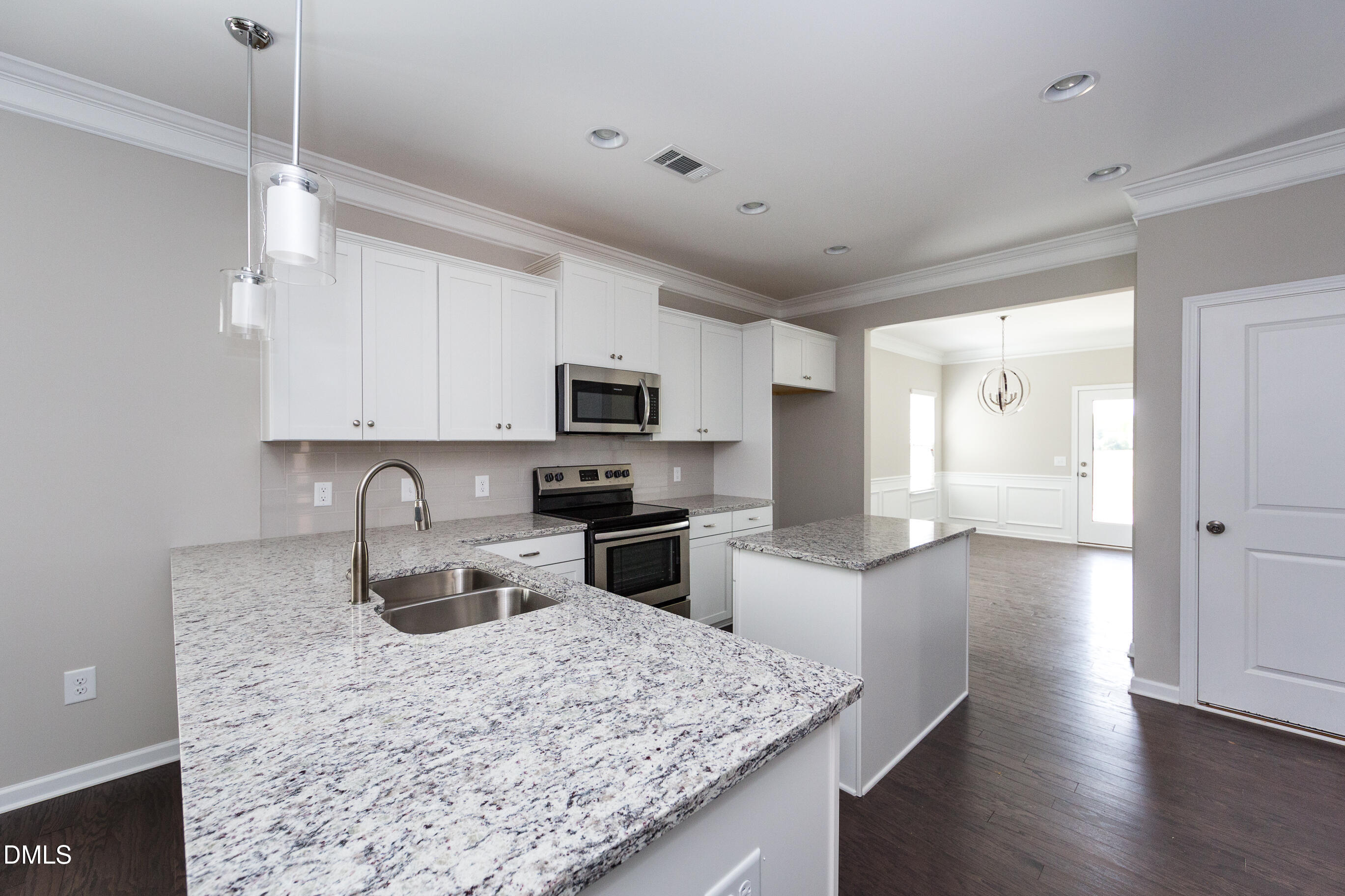 2915 Lemon Springs Road Sanford, NC 27332 - Photo 8 of 26