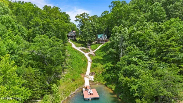 $949,900 | 824 Deerfield Way, La Follette, TN 37766