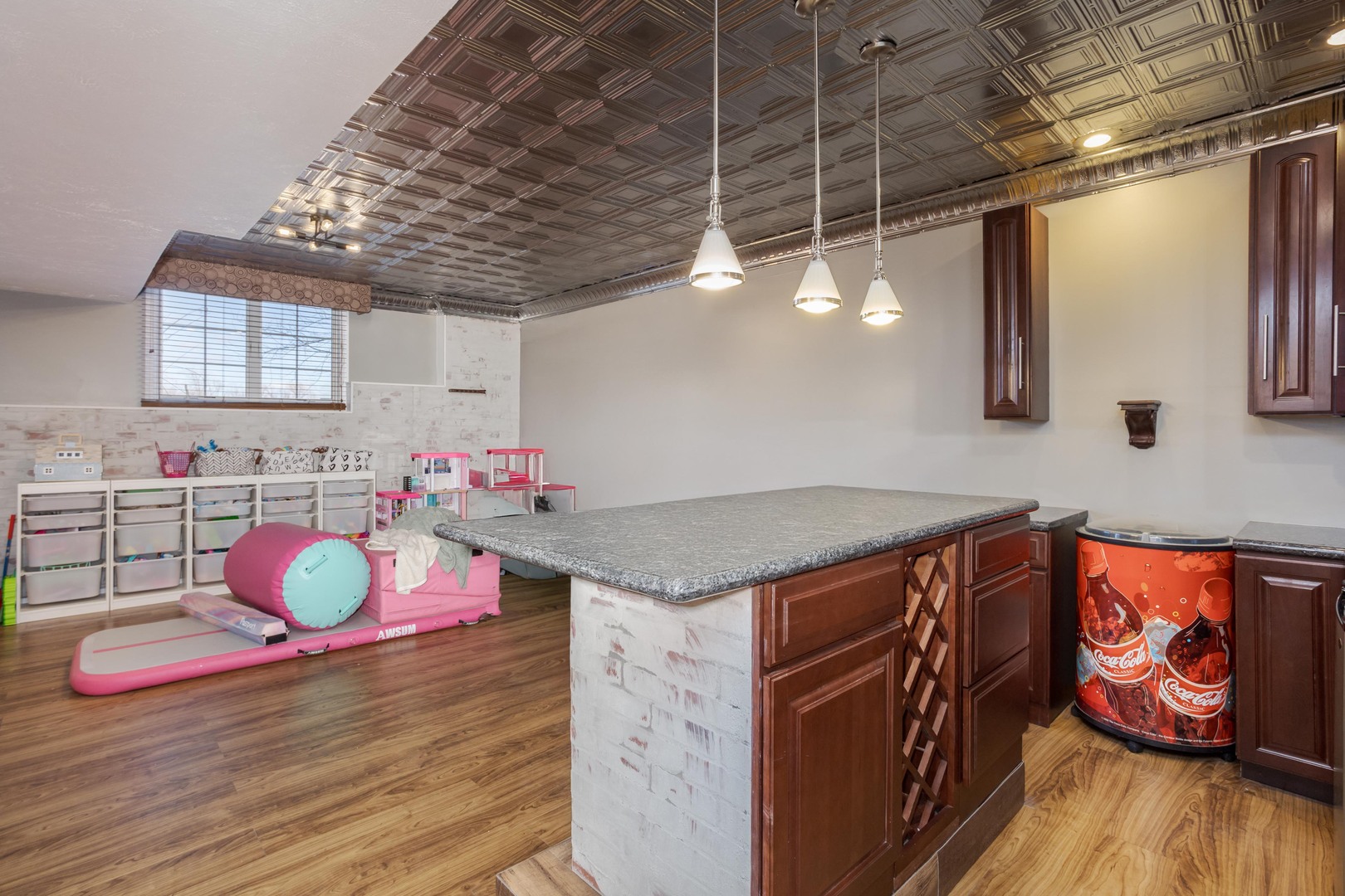 1651 North 2800 East Road Le Roy, IL 61752 - Photo 42 of 90 a kitchen with stainless steel appliances granite countertop a sink a stove and a wooden floors