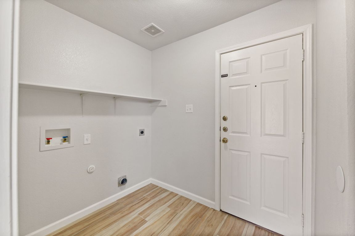 2009 Perkins Place Georgetown, TX 78626 - Photo 20 of 36 a view of room